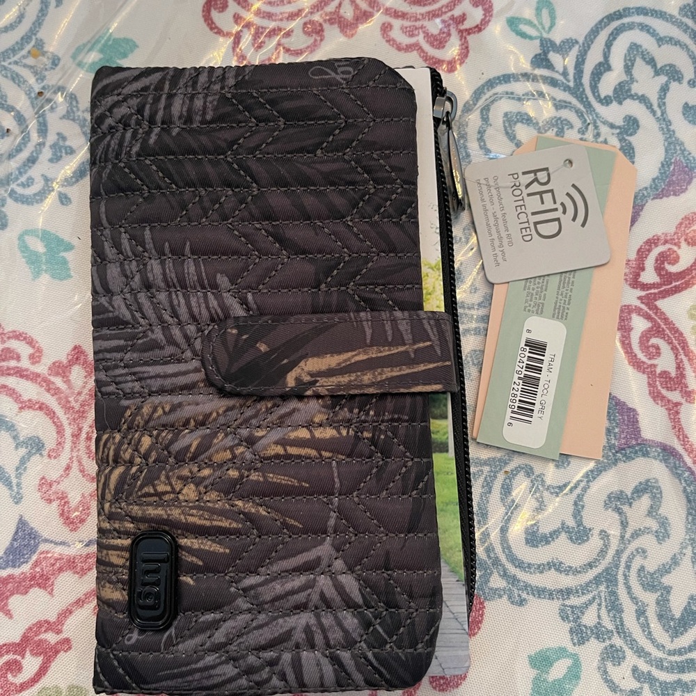 Lug Tram in Tropical Grey RFID NWT